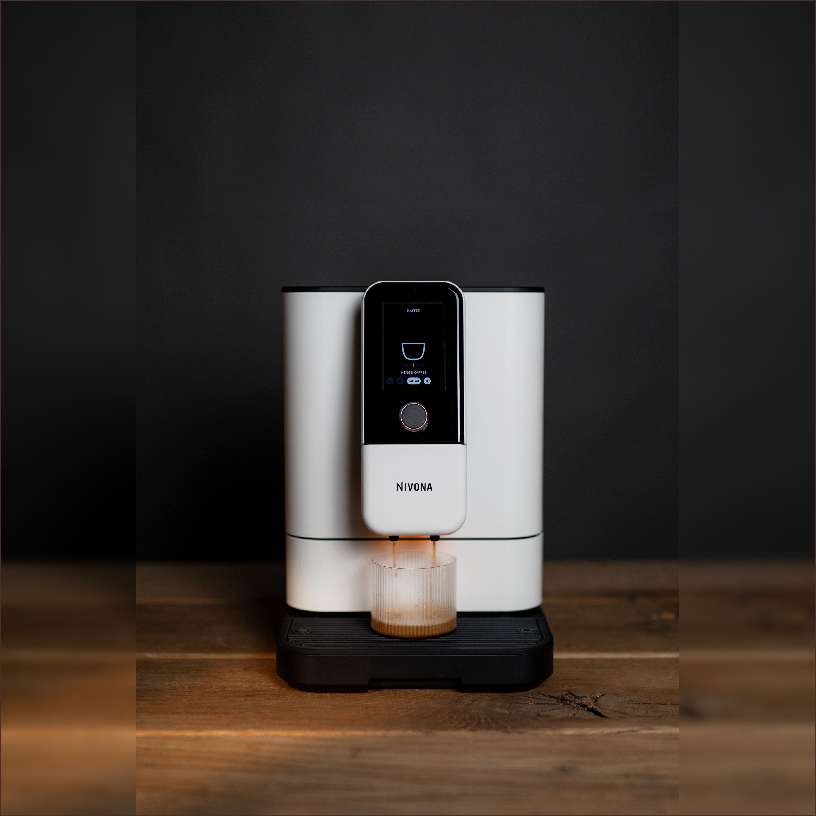 7 - 2025 12 NICR 8000 white studio web-218028